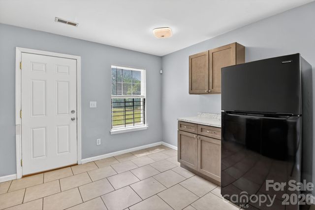 3335 Avalon Avenue, Charlotte, NC 28208
