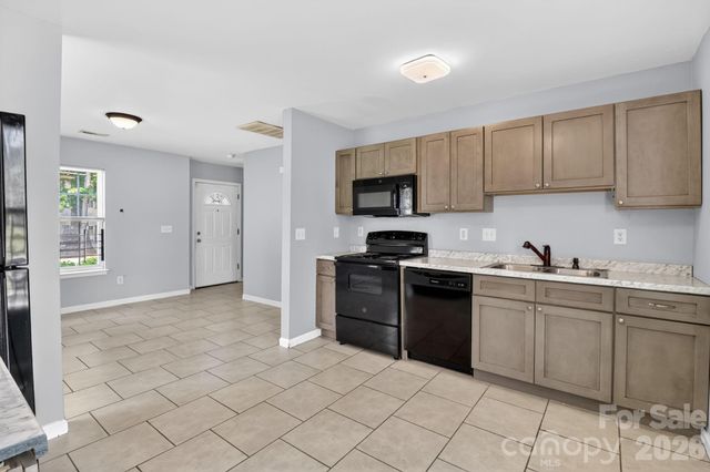 3335 Avalon Avenue, Charlotte, NC 28208