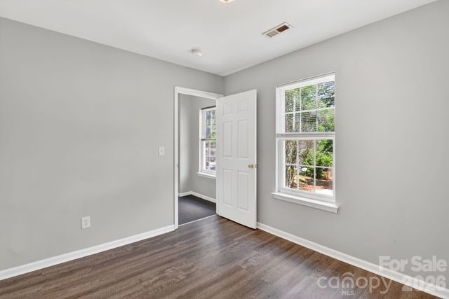 3335 Avalon Avenue, Charlotte, NC 28208