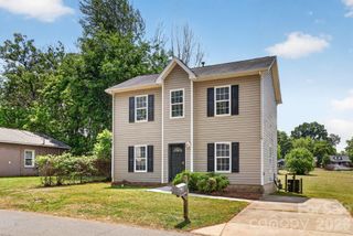 3335 Avalon Avenue, Charlotte, NC 28208