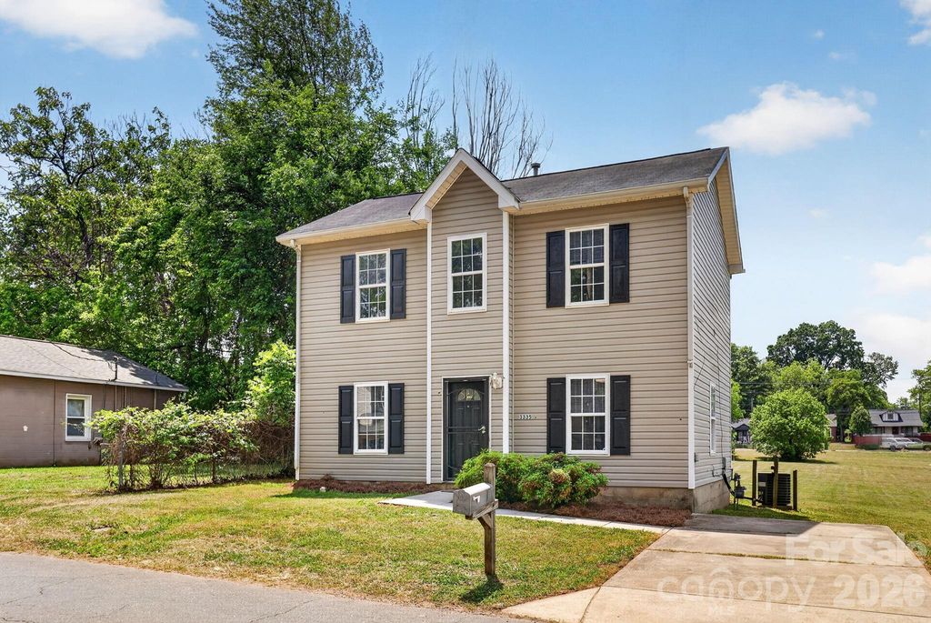 3335 Avalon Avenue, Charlotte, NC 28208