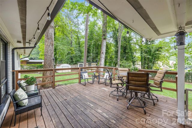 6233 Rose Valley Drive, Charlotte, NC 28210