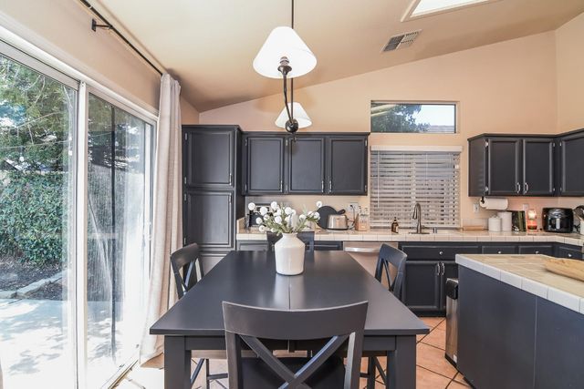 8976 Richborough Way, Elk Grove, CA 95624