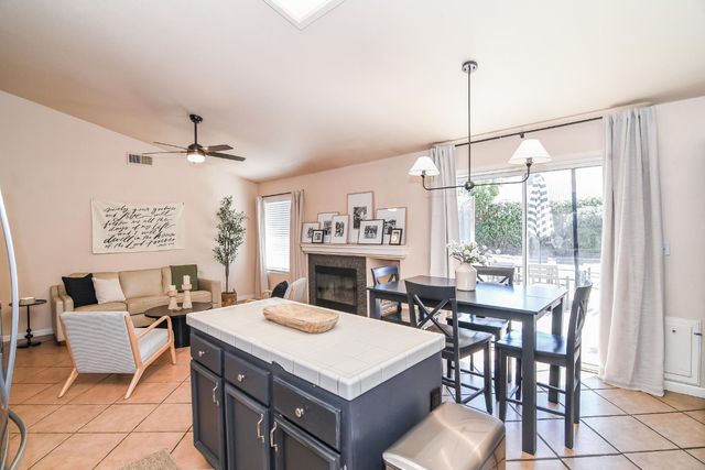 8976 Richborough Way, Elk Grove, CA 95624