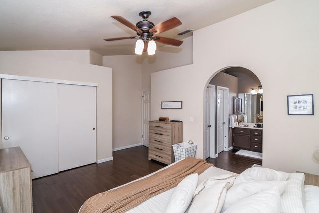 8976 Richborough Way, Elk Grove, CA 95624