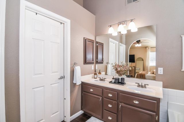 8976 Richborough Way, Elk Grove, CA 95624