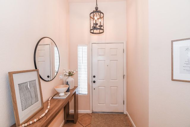 8976 Richborough Way, Elk Grove, CA 95624