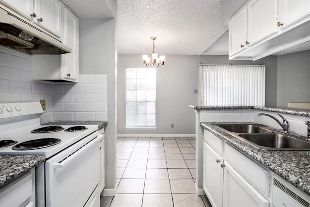 2120 El Paseo Street 3106, Houston, TX 77054