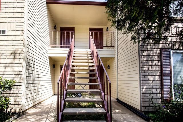 2120 El Paseo Street 3106, Houston, TX 77054