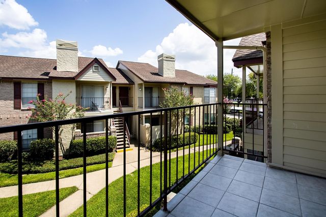 2120 El Paseo Street 3106, Houston, TX 77054