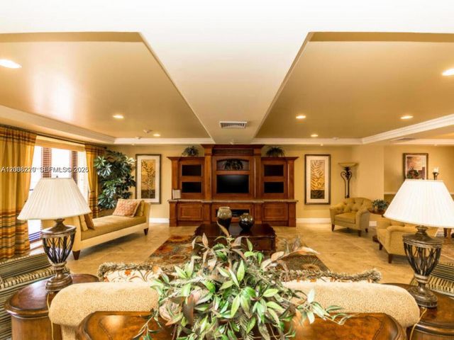 888 S Douglas Rd 605, Coral Gables, FL 33134