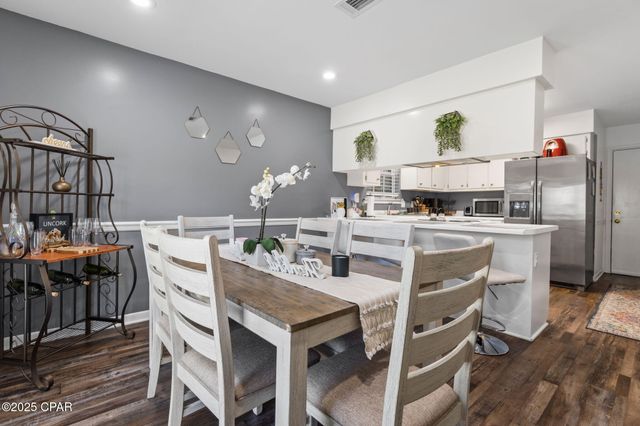 307 N Cove Boulevard, Panama City, FL 32401