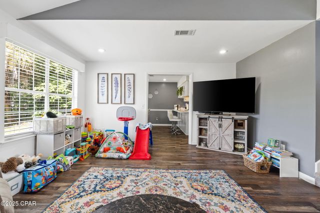 307 N Cove Boulevard, Panama City, FL 32401