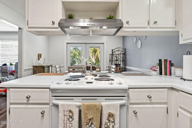 307 N Cove Boulevard, Panama City, FL 32401