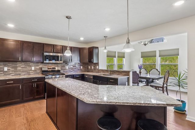 1105 Deerfield DRIVE, Franklin Park, PA 15143