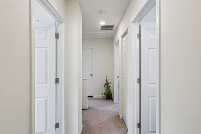 1105 Deerfield DRIVE, Franklin Park, PA 15143