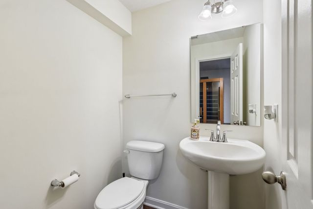 1105 Deerfield DRIVE, Franklin Park, PA 15143