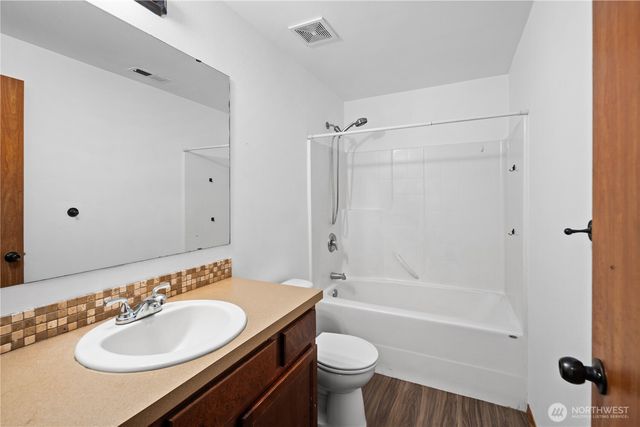 20402 11th Avenue Ct E, Spanaway, WA 98387