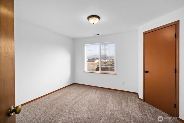 20402 11th Avenue Ct E, Spanaway, WA 98387