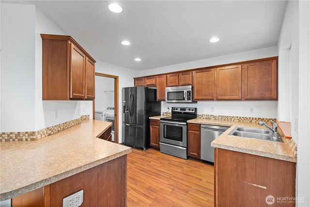 20402 11th Avenue Ct E, Spanaway, WA 98387