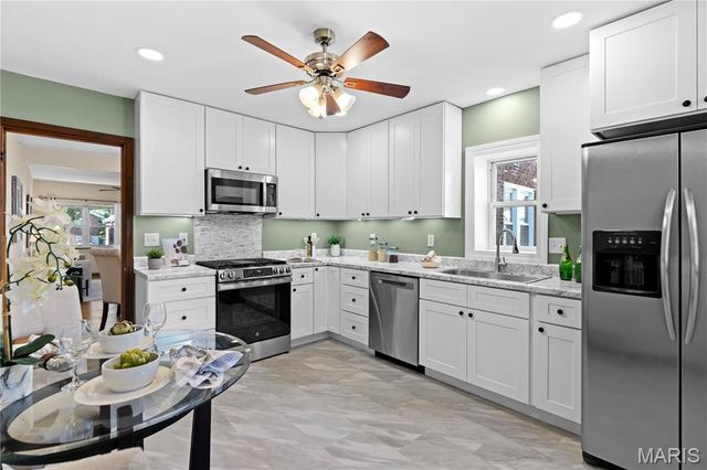 5521 Murdoch Avenue, St Louis, MO 63109