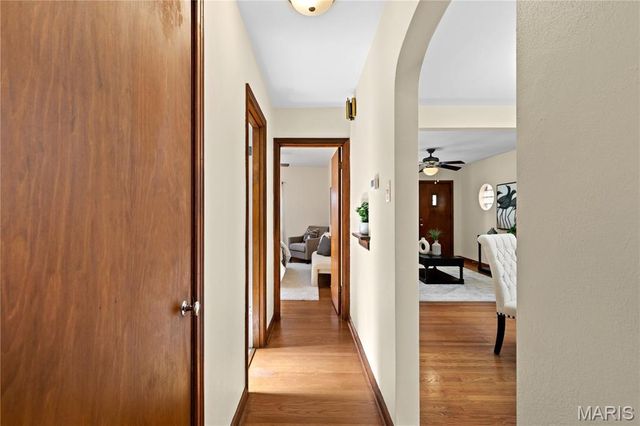 5521 Murdoch Avenue, St Louis, MO 63109