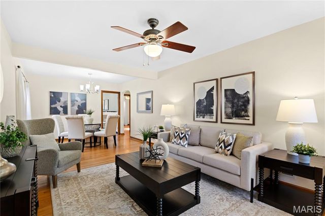 5521 Murdoch Avenue, St Louis, MO 63109