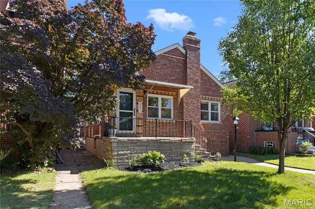 5521 Murdoch Avenue, St Louis, MO 63109