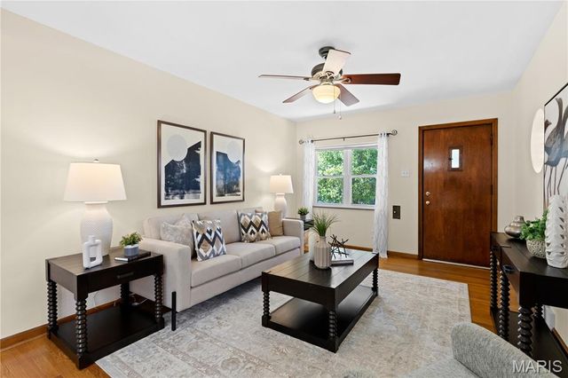 5521 Murdoch Avenue, St Louis, MO 63109