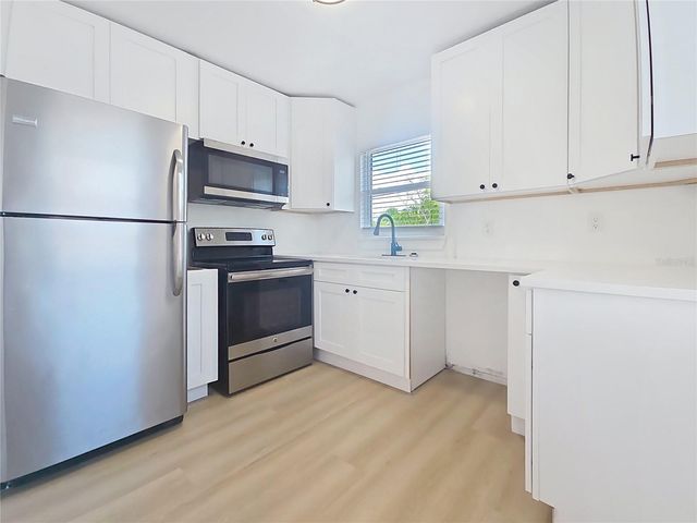 1035 15TH AVENUE S A, St Petersburg, FL 33705