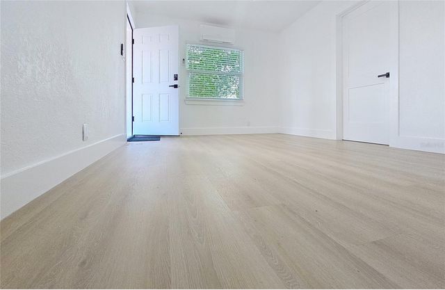 1035 15TH AVENUE S A, St Petersburg, FL 33705