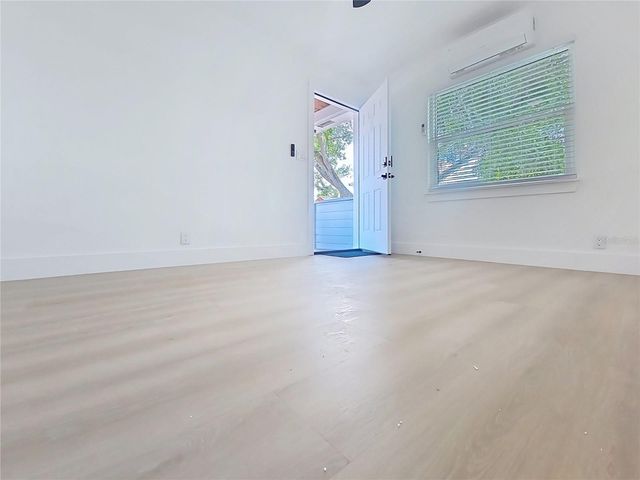 1035 15TH AVENUE S A, St Petersburg, FL 33705