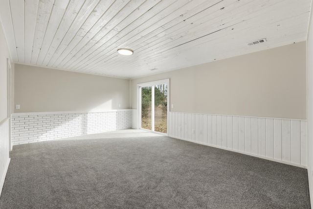 14180 168th Avenue, Grand Haven, MI 49417