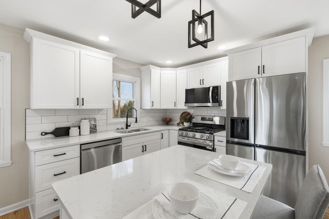 14180 168th Avenue, Grand Haven, MI 49417