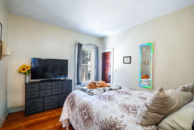 170-172 Adams St, New Bedford, MA 02746