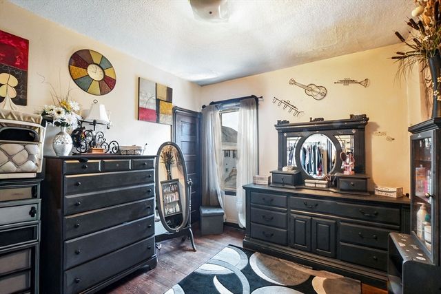 170-172 Adams St, New Bedford, MA 02746