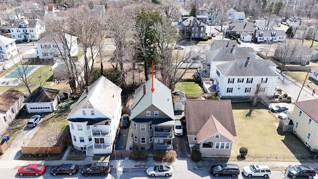 170-172 Adams St, New Bedford, MA 02746