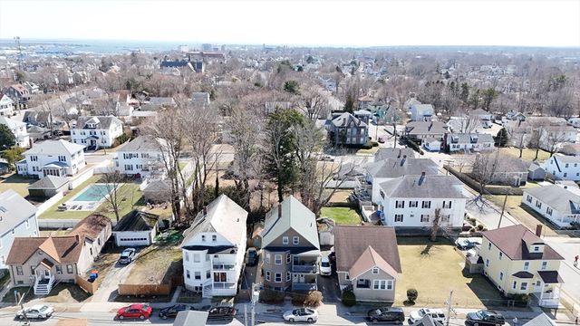 170-172 Adams St, New Bedford, MA 02746