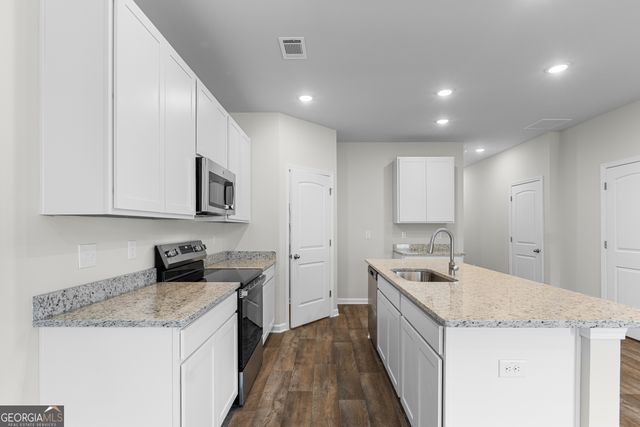 4825 ORCHARD Grove Way, Gainesville, GA 30504