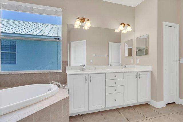 6412 COQUINA ISLAND COVE, Apollo Beach, FL 33572