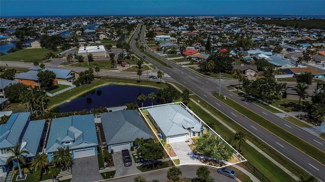6412 COQUINA ISLAND COVE, Apollo Beach, FL 33572