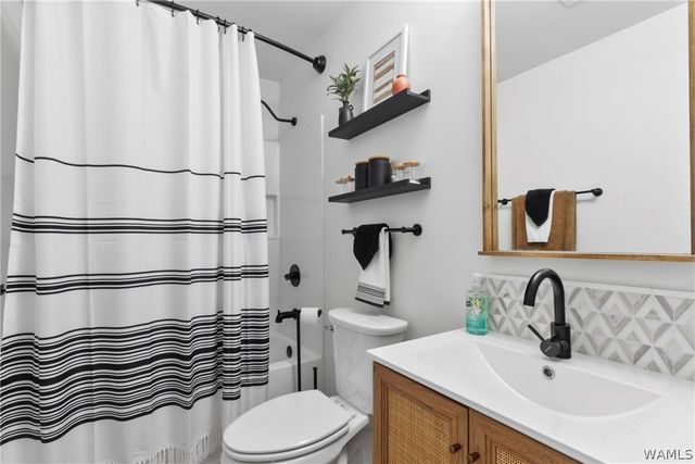 1929 24th E, Tuscaloosa, AL 35404