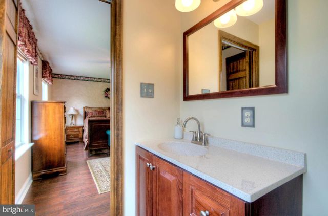 24 BREARLY DRIVE, Sicklerville, NJ 08081