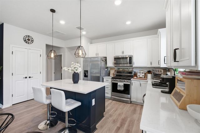 6352 MOORING LINE CIRCLE, Apollo Beach, FL 33572