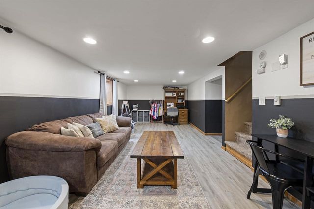 1709 25TH AVENUE, Menominee, MI 49858