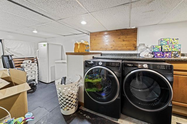 1709 25TH AVENUE, Menominee, MI 49858