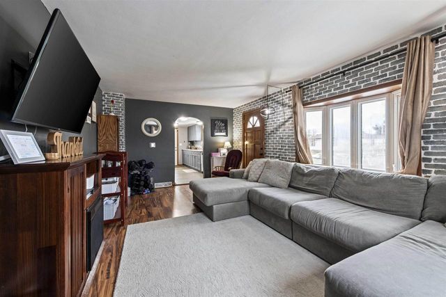 1709 25TH AVENUE, Menominee, MI 49858