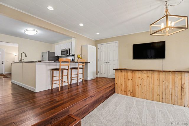 768 Pleasant Ridge, Orion Charter Township, MI 48362