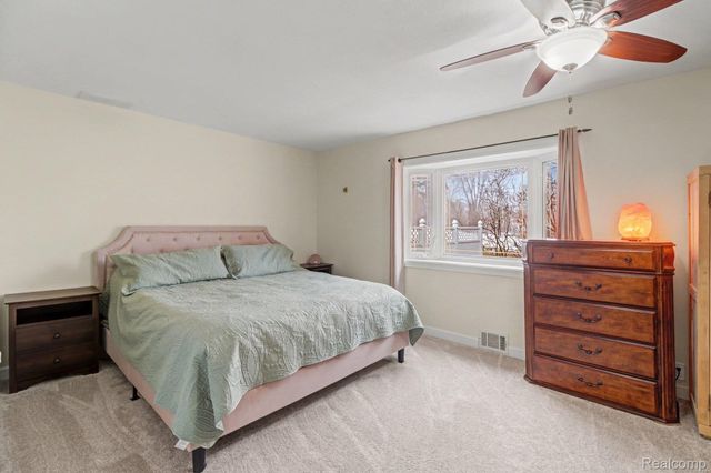 768 Pleasant Ridge, Orion Charter Township, MI 48362