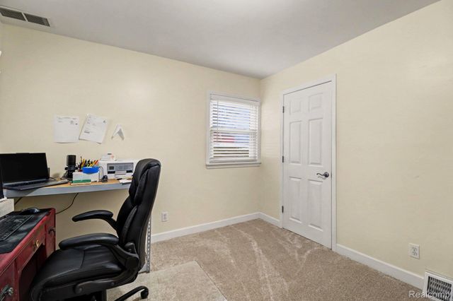 768 Pleasant Ridge, Orion Charter Township, MI 48362